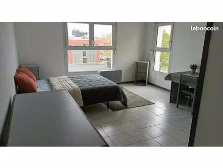 futuroscope meublé dispo de suite