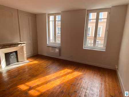 f3 rouen (76000) 16 rue rollon