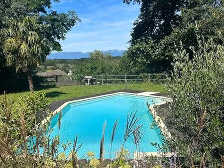 villa 6 pièces 192 m² plus 70m² utile - terrain 1116 m²