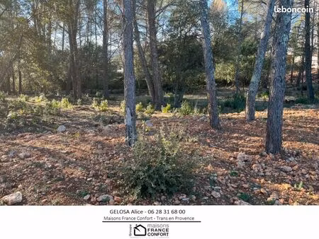 terrain 699 m² trans en provence