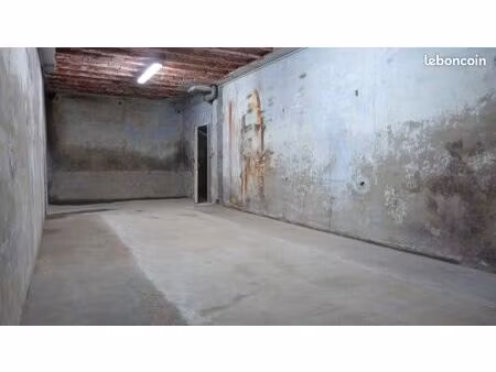 particulier loue local sécuritaire de 46 m² à bellignat (à coté d'oyonnax)