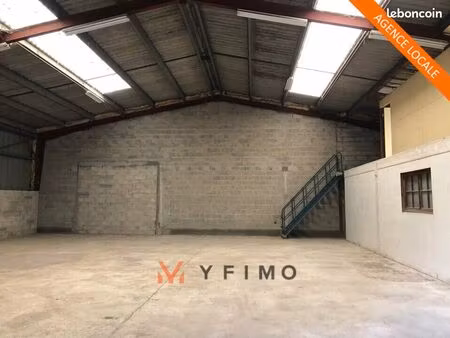 local d'activite 365 m² epone