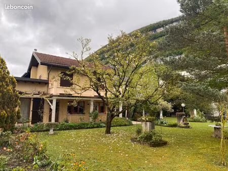exclusif – maison individuelle 7 pièces | 210 m² | terrain 1 900 m² | étrembières
