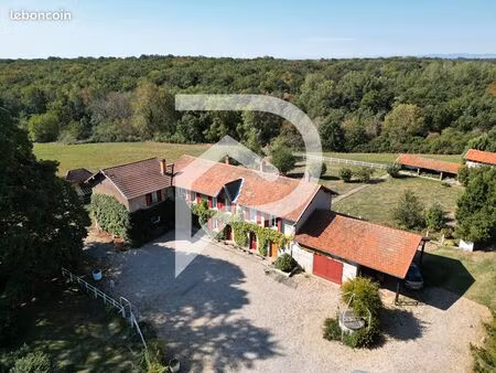 maison 13 pièces 294 m²