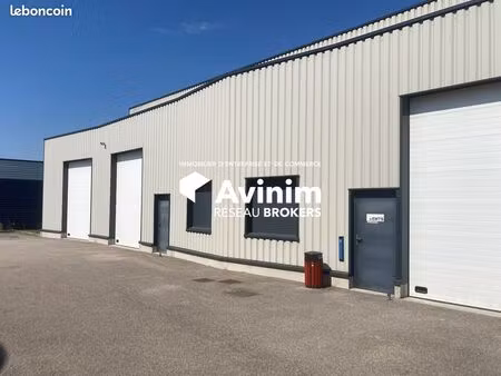 atelier 799 m² château-gaillard