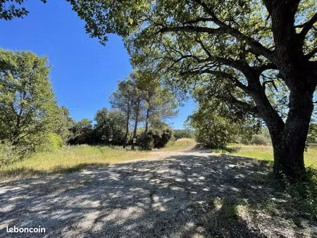terrain 1 550 m² la bastide des jourdans