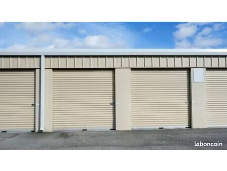 recherche un garage/local de stockage