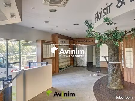local commercial 260 m² épinal