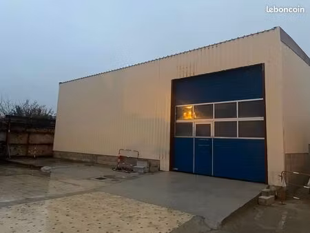 local commercial à louer