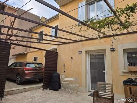 maison ville en provence entièrement rénovée plein centre