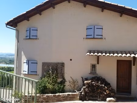 maison individuelle de village avec vue superbe sur vallée de la durance