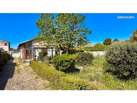 villa 5 pièces 80 m²