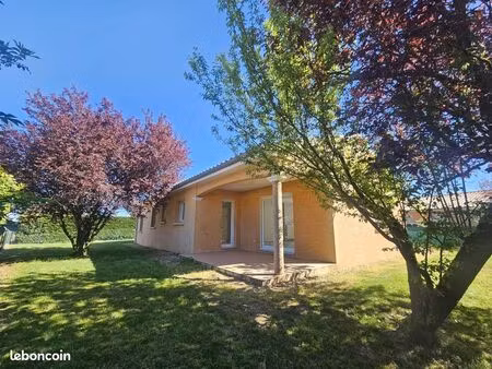 villa 5 pièces 101 m²