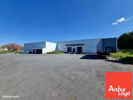 local d'activite 3868 m² jaunay clan