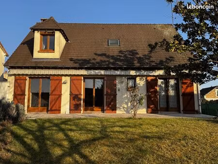 maison 10 pièces 207 m²