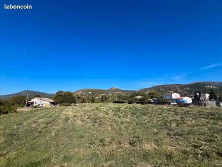 terrain 476 m² digne les bains