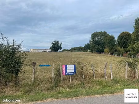 terrain 830 m² glanges