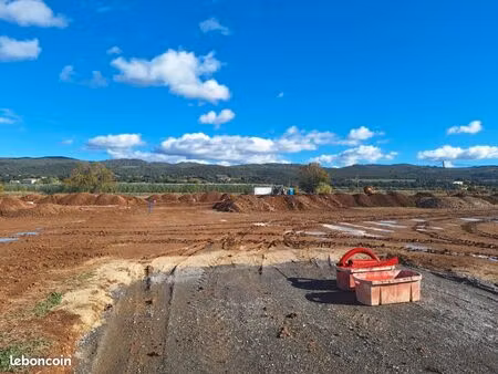 terrain 668 m² les mees