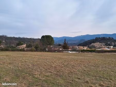 terrain 676 m² peipin