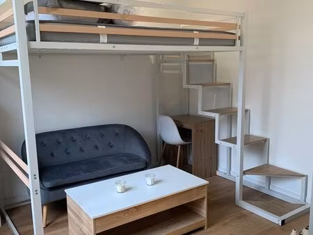 ? magnifique appartement meublé avec jardin privatif – entièrement rénové – emplacement id