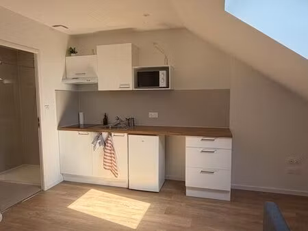 studio meublé 23 75 m² – rénové – yzeure (rue denis-papin)