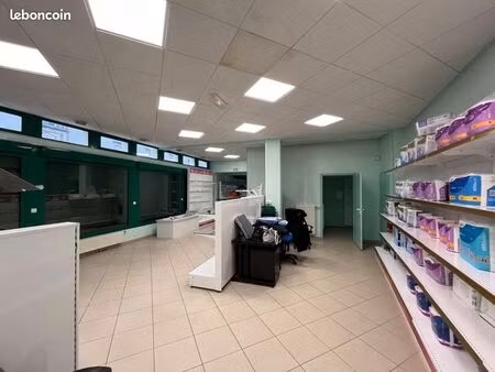 local bureaux 96 m²