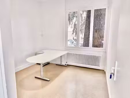 trévoux idéalement placé bureau à louer