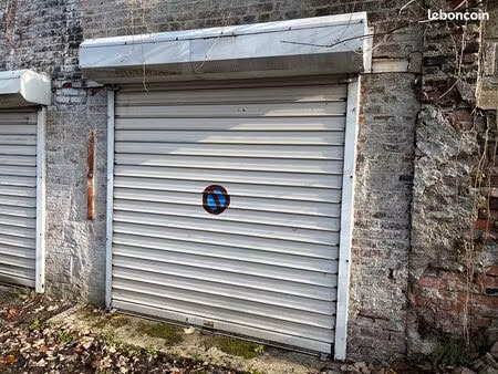 parking/box 1 pièce 10 m²