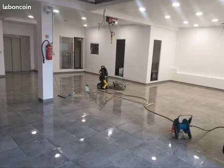 local d'activite sous-sol 600m2 divisible a partir de 250m2