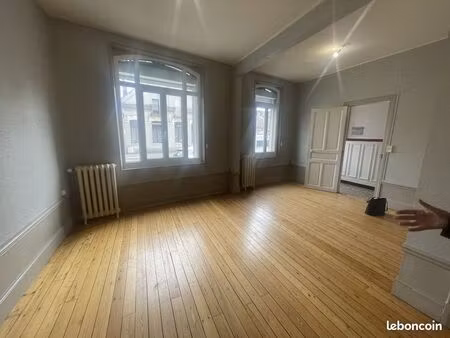 maison 8 pièces 136 m²