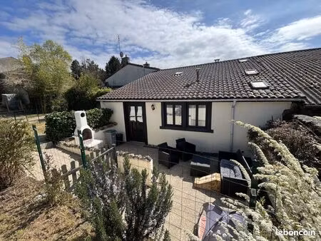 propriété 6 pièces 121 m²