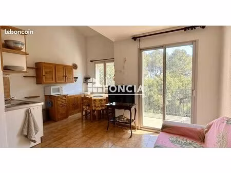 saint aygulf  a proximite directe du centre-ville et des plages  appartement 2 pieces vue 