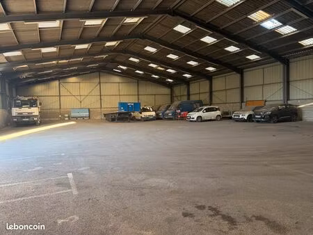 locaux professionnels - entrepôts - dépôt