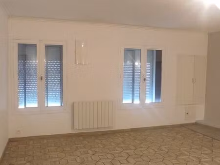 maison a louer gencay