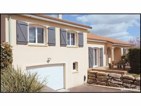 maison familiale 141 m² avec piscine  suite parentale et terrain arboré – calme absolu