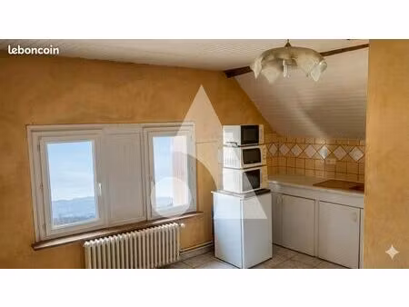 studio 1 pièce 27 m²