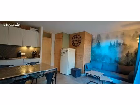 apparemment 6 personnes les orres 1650