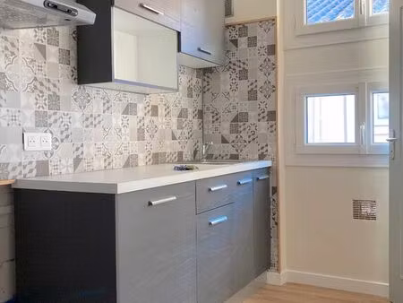 studio 1 pièce 32 m²