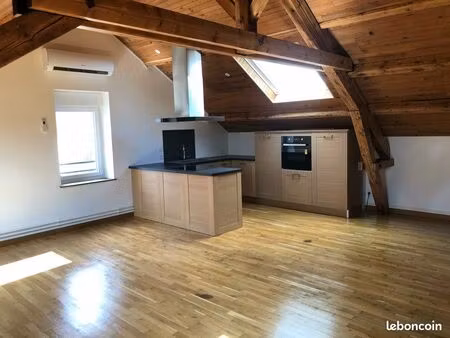 appartement grand f2 de 90 m3 climatisé