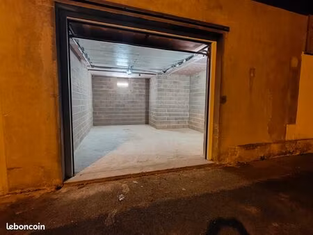 garage à louer
