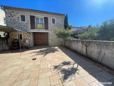 maison quartier rue hoche pertuis