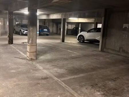 place de parking en hyper centre limoges