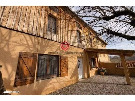 maison 9 pièces 254 m²