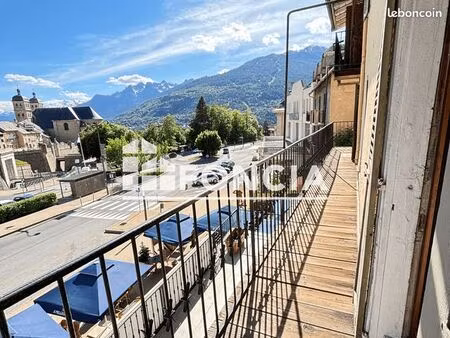 appartement 4 pièces 64 m²