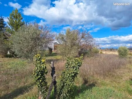 terrain 1 233 m² villeneuve