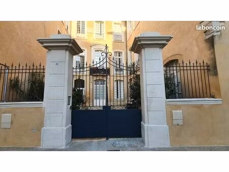 loue studio meublé  25m2 rénové rés calme c.v