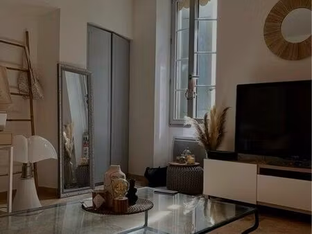 à louer très beau studio au cœur de pernes les fontaines