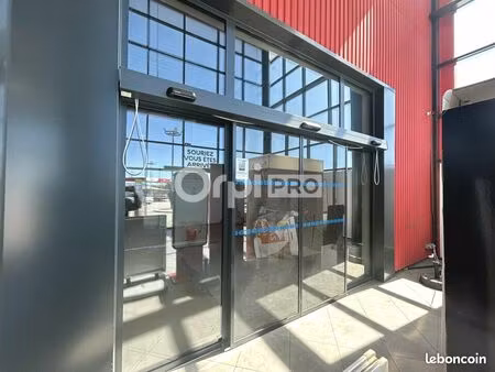 local commercial 417 m²