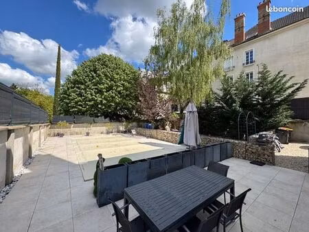 maison 7 pièces 161 m²