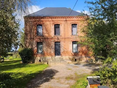 corps de ferme + 1 6 ha + dépendances – bien rare